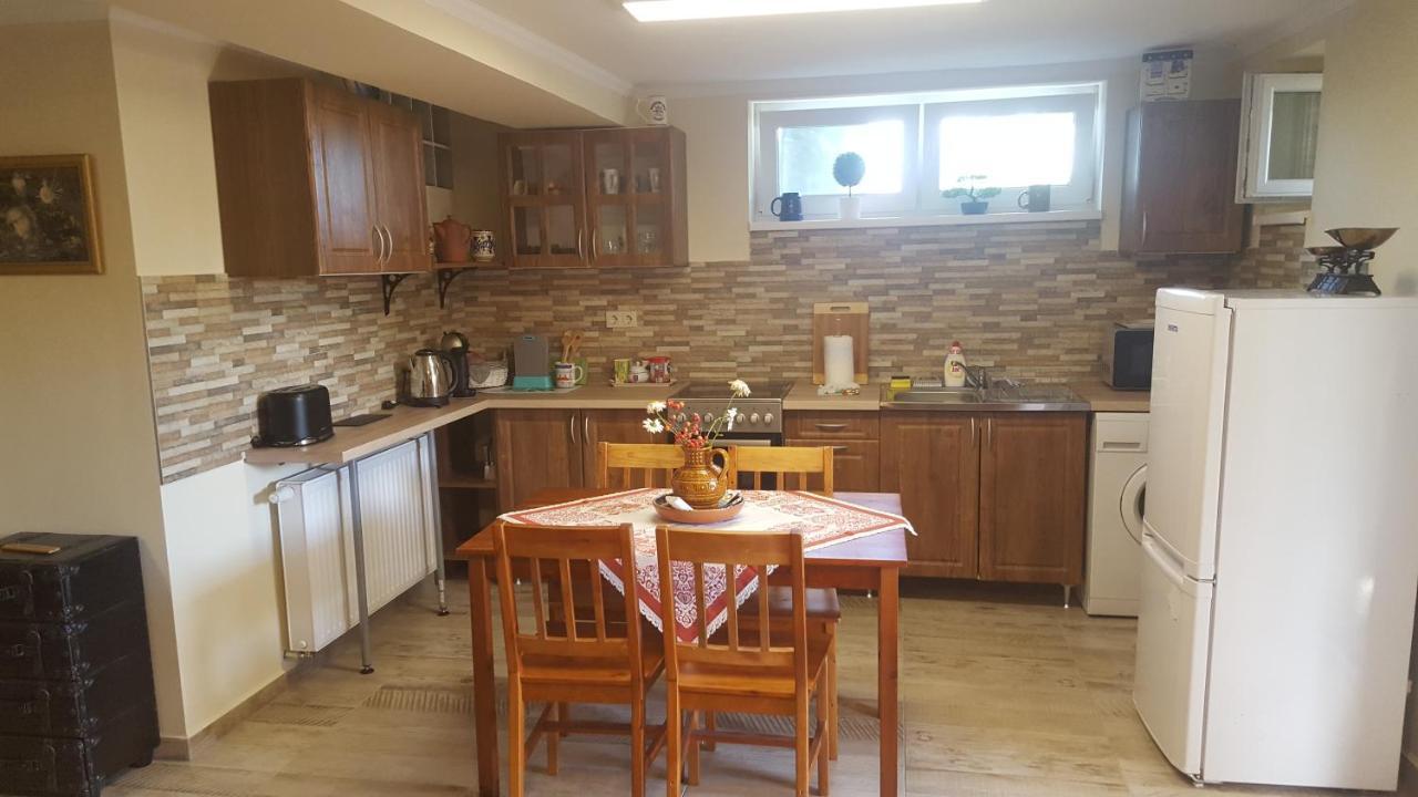 Gyoengyvirag Apartman Keszthely Eksteriør billede