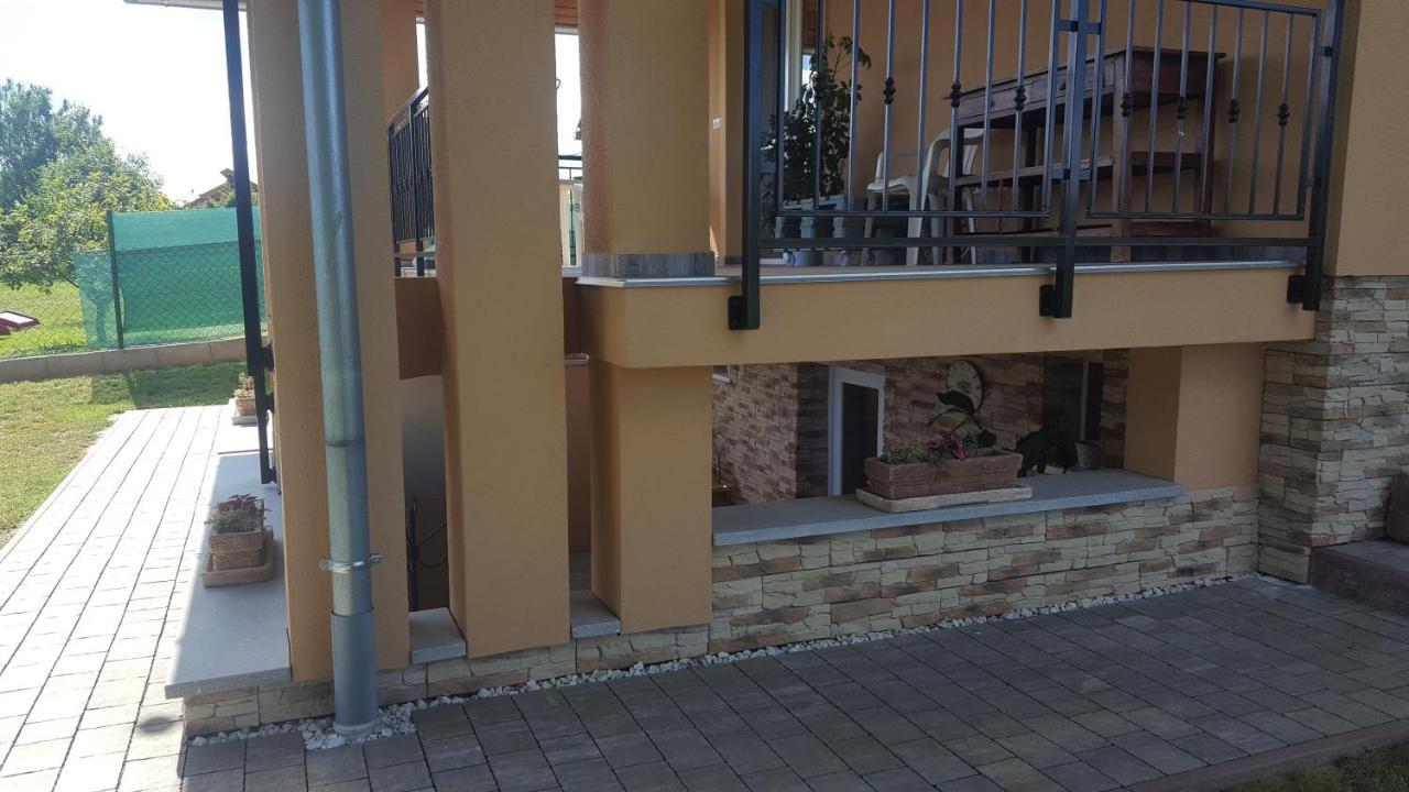 Gyoengyvirag Apartman Keszthely Eksteriør billede